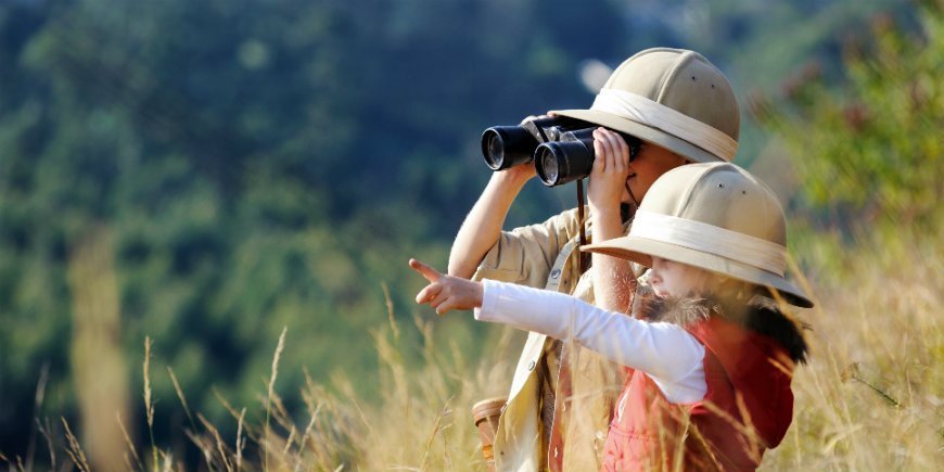 Children on walking safari