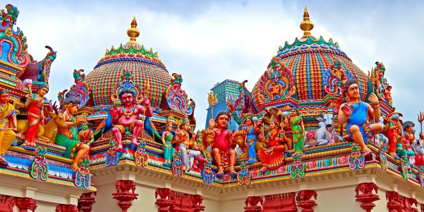 Sri Mariamman Temple in Singapore