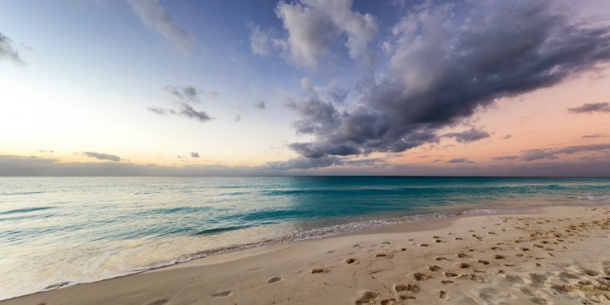 Beach-in-Cuba