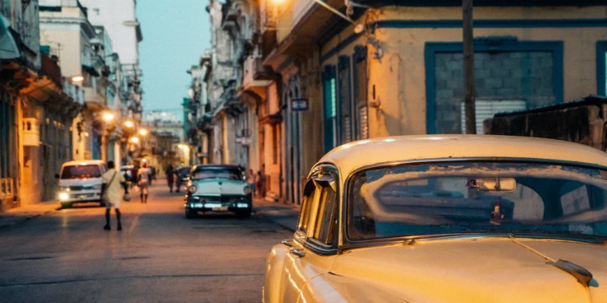 Car, Cuba