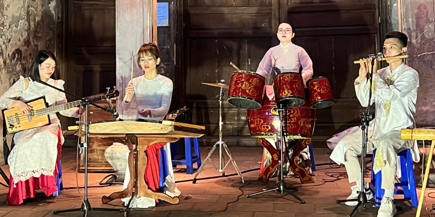 Street musicians in Hanoi