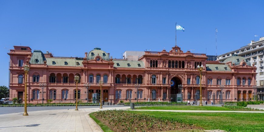 Casa Rosada on a clear day in Buenos Aires