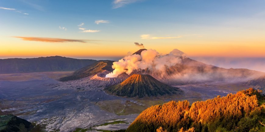 Sunrise at Mount Bromo in Java, Indonesia 