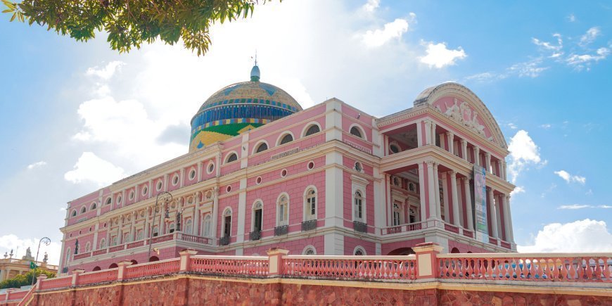 The beautiful Teatro Amazonas in Manaus, Brazil 