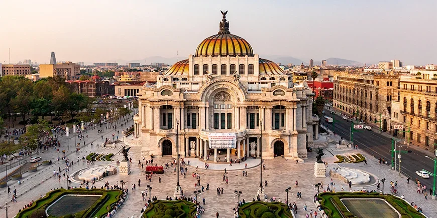The beautiful Palacio de Bellas Artes building in Mexico City