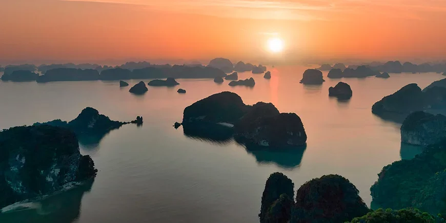 Bai Tu Long Bay at sunset