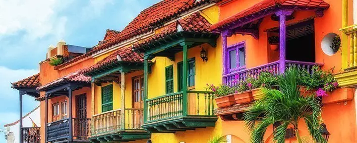 Colourful street in Cartagena de Indias, Colombia