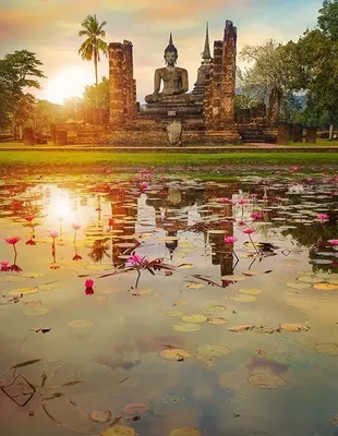 Wat Mahathat Temple in Sukhothai Historical Park in Thailand