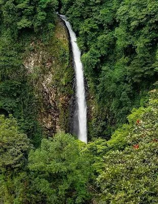 View of La Fortuna Falls, Costa Rica