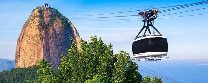 Cable car on the way to Sugar Loaf Mountain in Rio